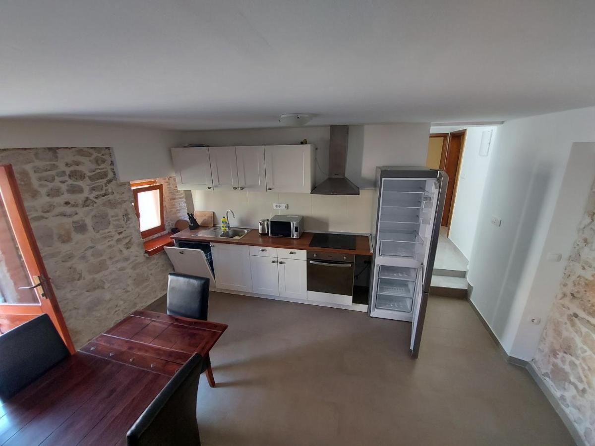 Ana Apartment Sveti Filip i Jakov Luaran gambar