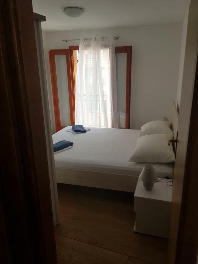 Ana Apartment Sveti Filip i Jakov Luaran gambar