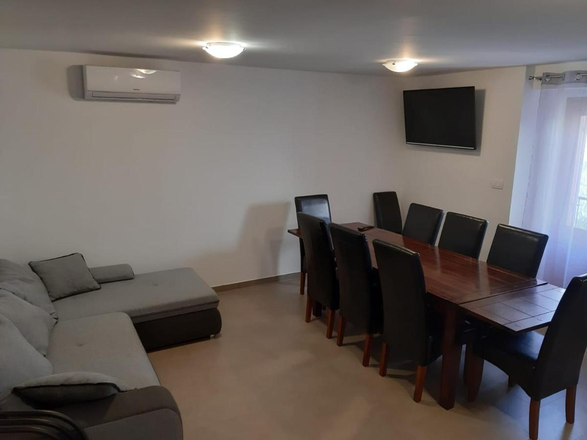 Ana Apartment Sveti Filip i Jakov Luaran gambar