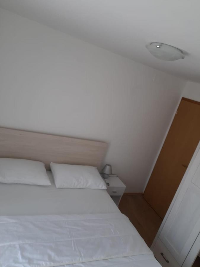 Ana Apartment Sveti Filip i Jakov Luaran gambar