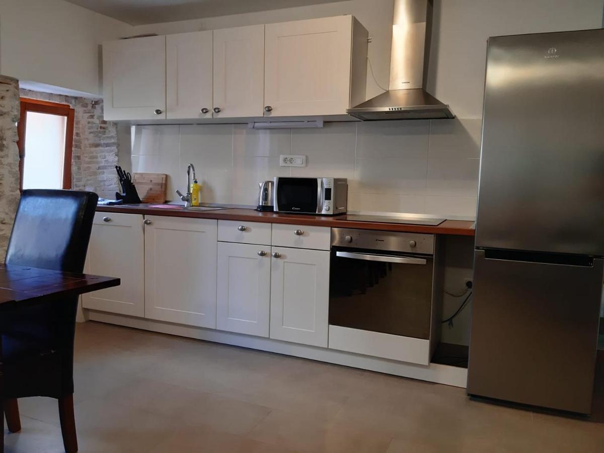 Ana Apartment Sveti Filip i Jakov Luaran gambar